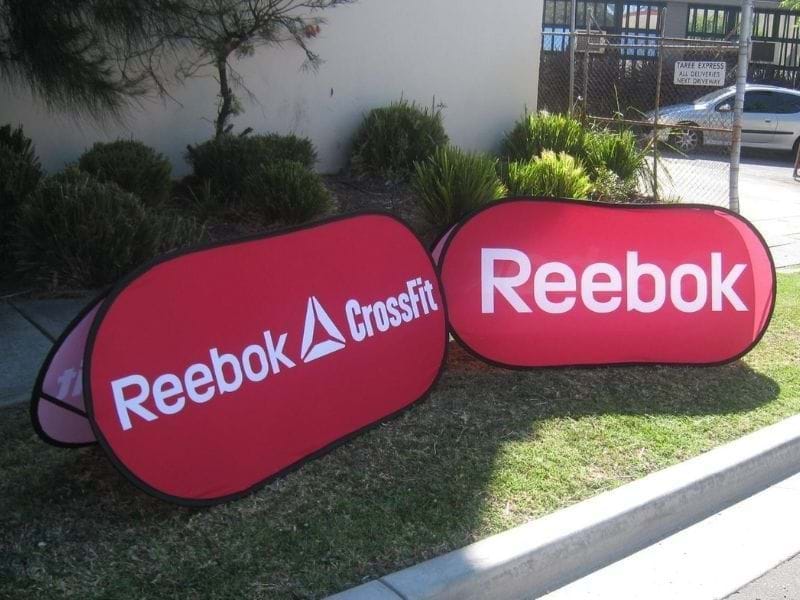 horizontal-outdoor-banner-reebok