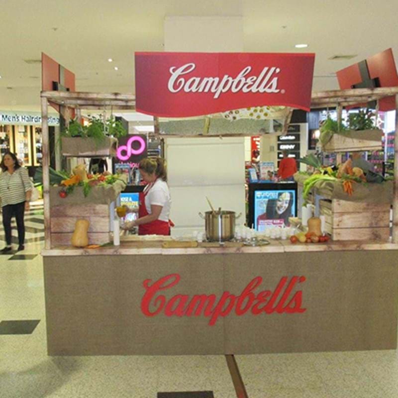 Pop up cooking station